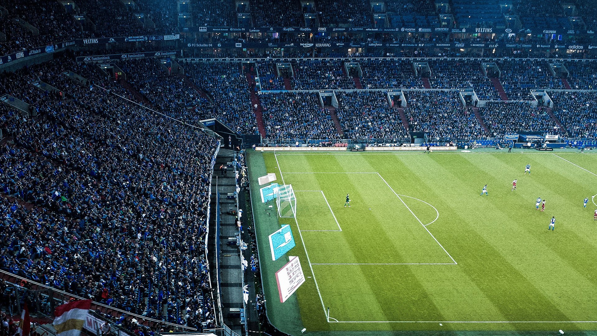 开云·Kaiyun网页版-_光影灯光跑：夜晚城市的运动奇幻之旅_，2020灯光影像图