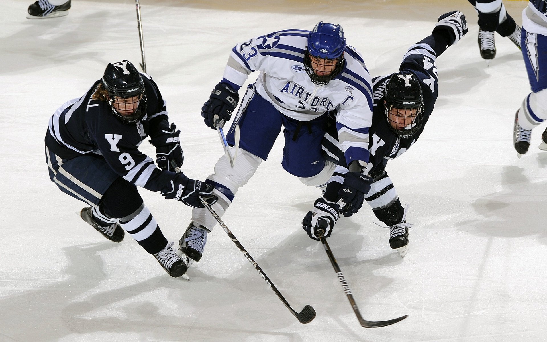 体育纪录片聚焦幕后人物打动人心，体育纪录片主题